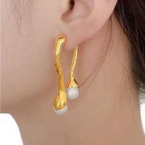 Front Back Earrings Gold Pearl Dangle F08